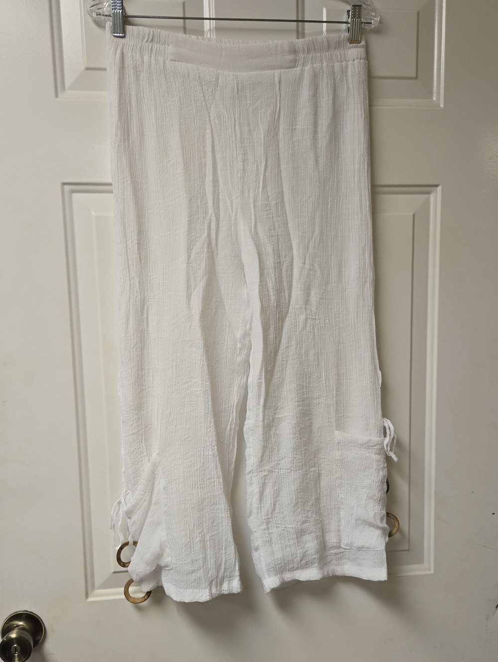 Kaktus White Elastic Waist Gauze Pants with Ring Detail